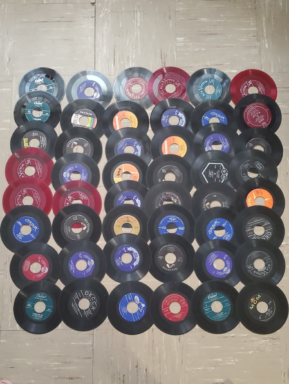 Small Vinyl Records for home decor or arts & crafts 48 total